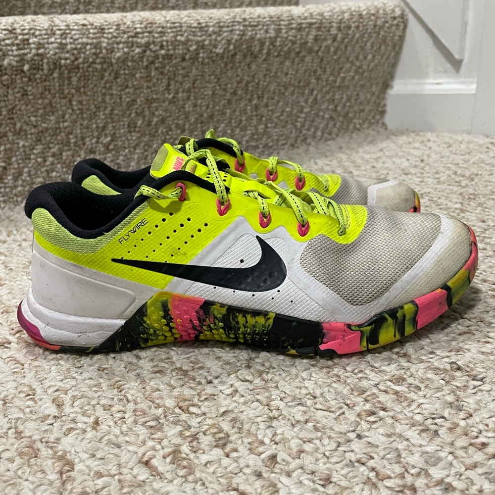 Nike Metcon 2, Women’s size 8, Multicolor